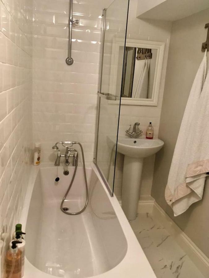 Beautiful 1Br Apartment In Historic St Aubin House Zewnętrze zdjęcie